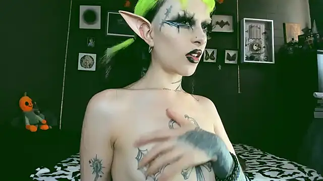 Snapshot of insania_9999_ chatting on 01.15.25 insania 9999 online show from 01.15.25