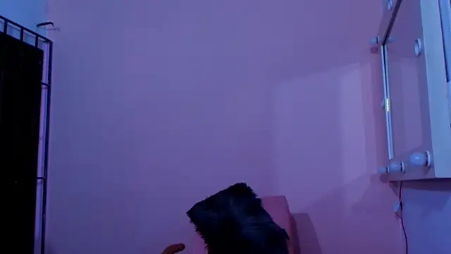 Snapshot of celeste_sea chatting on 09.08.25 celeste sea online show from 09.08.25