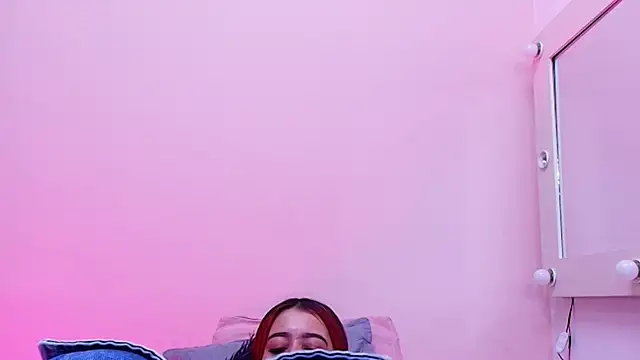 Snapshot of celeste_sea chatting on 10.01.25 celeste sea online show from 10.01.25