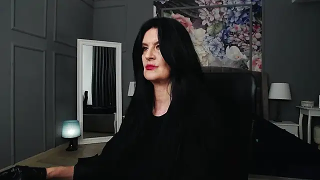 DomMelissaW online show from 12.13.24