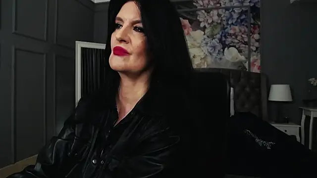 DomMelissaW online show from 10.10.25