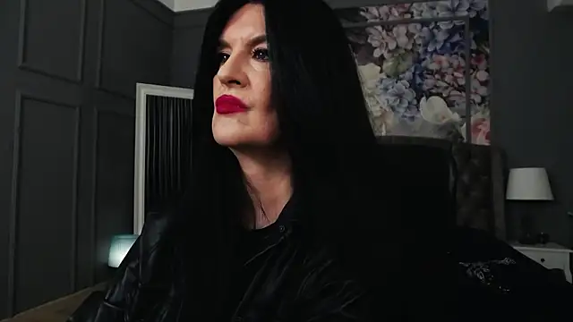 DomMelissaW online show from 10.20.25