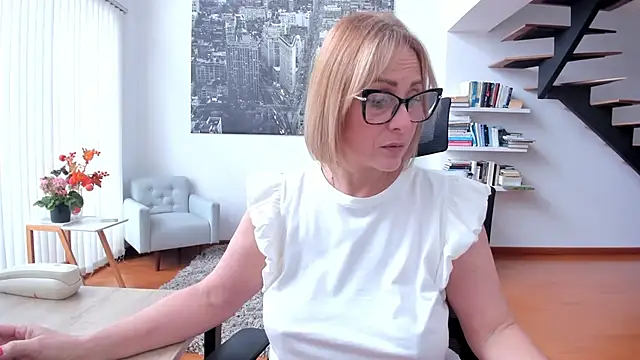Snapshot of jane_turner chatting on 03.19.25 jane turner online show from 03.19.25