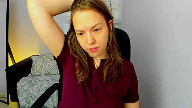 Snapshot of Persephoni chatting on 04.24.26 Persephoni online show from 04.24.26