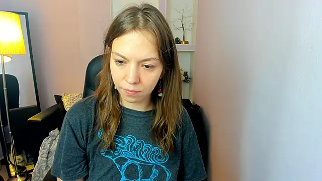 Snapshot of Persephoni chatting on 05.24.26 Persephoni online show from 05.24.26