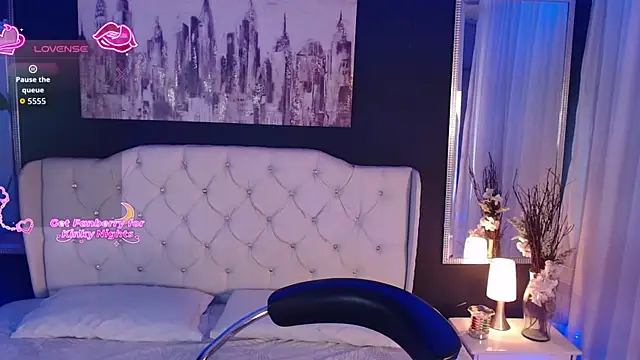 LiaVillalobos online show from 11.29.25