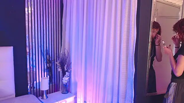 LiaVillalobos online show from 02.04.26