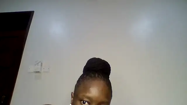 Snapshot of sweet_sassy_ chatting on 04.19.26 sweet sassy online show from 04.19.26