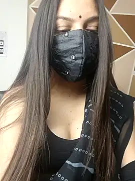 Snapshot of _desigori chatting on 12.10.24  desigori online show from 12.10.24