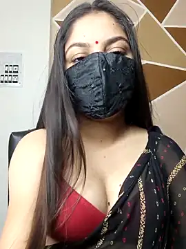 Snapshot of _desigori chatting on 03.01.25  desigori online show from 03.01.25