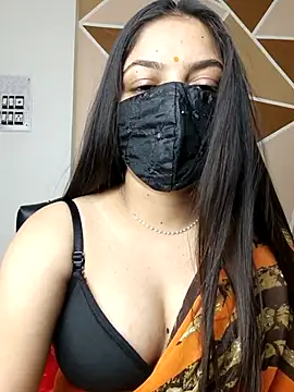 Snapshot of _desigori chatting on 03.20.25  desigori online show from 03.20.25