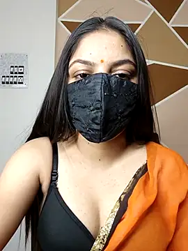 Snapshot of _desigori chatting on 03.20.25  desigori online show from 03.20.25