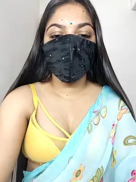 Snapshot of _desigori chatting on 11.03.25  desigori online show from 11.03.25