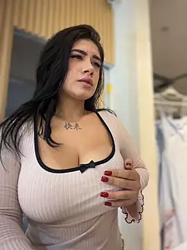 clarachanelricek online show from 11.05.25