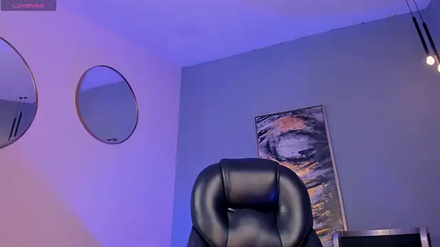 Snapshot of SophieBarnett chatting on 09.11.25 SophieBarnett online show from 09.11.25