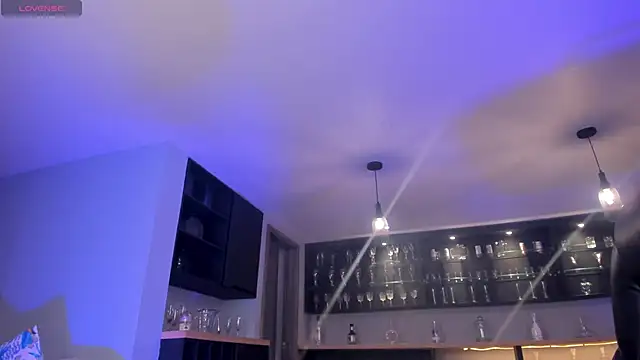 Snapshot of SophieBarnett chatting on 09.19.25 SophieBarnett online show from 09.19.25