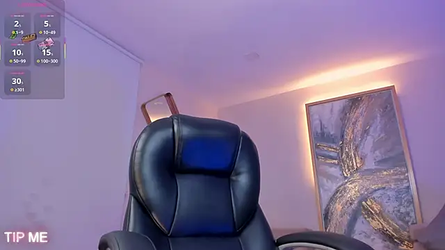 Snapshot of SophieBarnett chatting on 10.09.25 SophieBarnett online show from 10.09.25