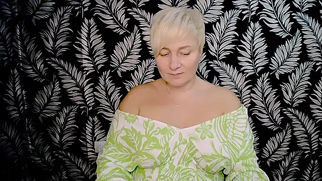 Olivia playful online show from 12.06.24