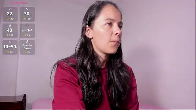 Snapshot of sarasweet_4 chatting on 11.26.25 sarasweet 4 online show from 11.26.25