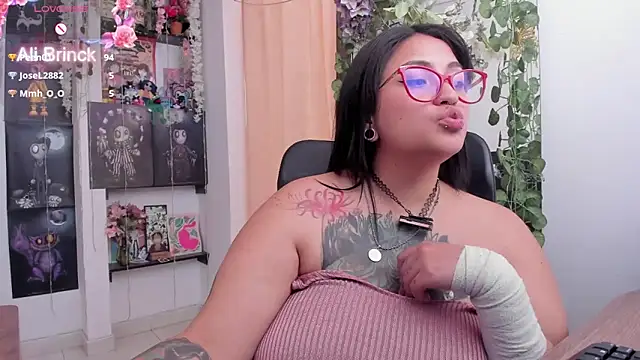  Ali Brinck  online show from 02.26.25