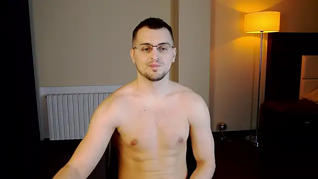 Snapshot of Friend12321 chatting on 02.13.25 Friend12321 online show from 02.13.25