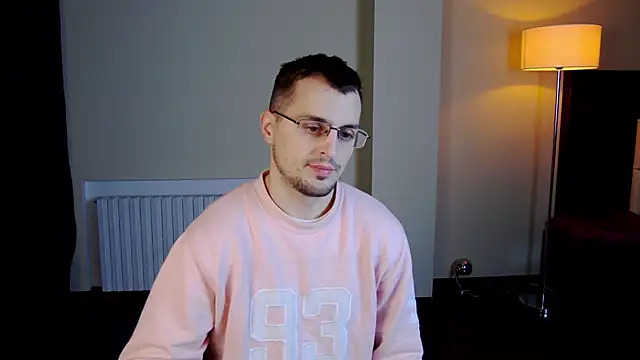 Snapshot of Friend12321 chatting on 02.21.25 Friend12321 online show from 02.21.25