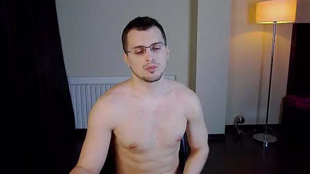 Snapshot of Friend12321 chatting on 02.28.25 Friend12321 online show from 02.28.25