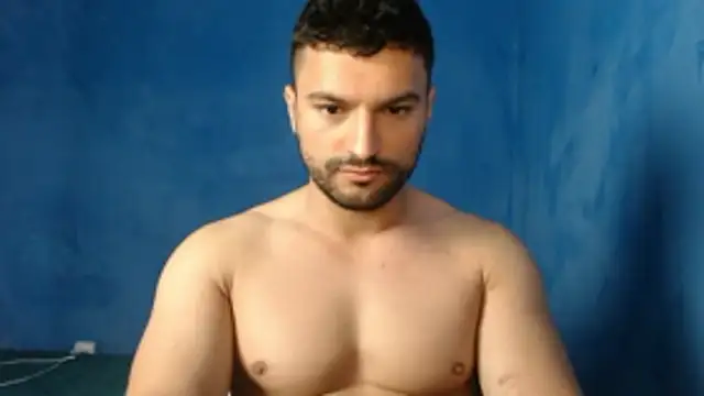 Snapshot of alex_blu chatting on 05.31.26 alex blu online show from 05.31.26