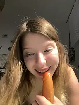 kimczii online show from 04.21.26