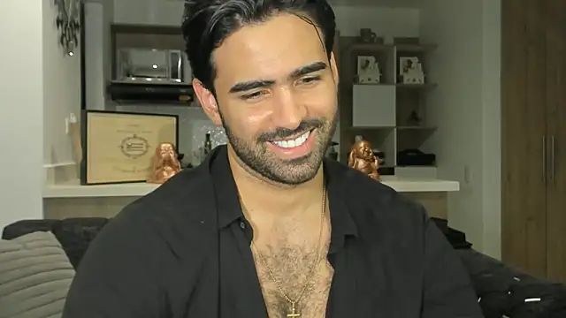Snapshot of BradleySmithx chatting on 02.15.25 BradleySmithx online show from 02.15.25
