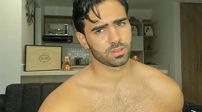 Snapshot of BradleySmithx chatting on 02.22.25 BradleySmithx online show from 02.22.25
