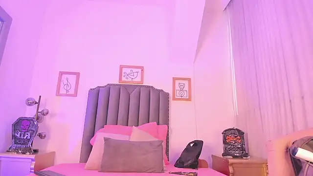 Vega   16 online show from 10.31.25