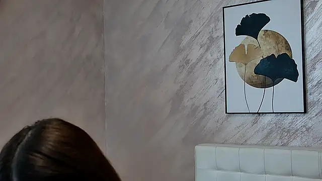 Snapshot of Sierra_Halle chatting on 01.23.25 Sierra Halle online show from 01.23.25