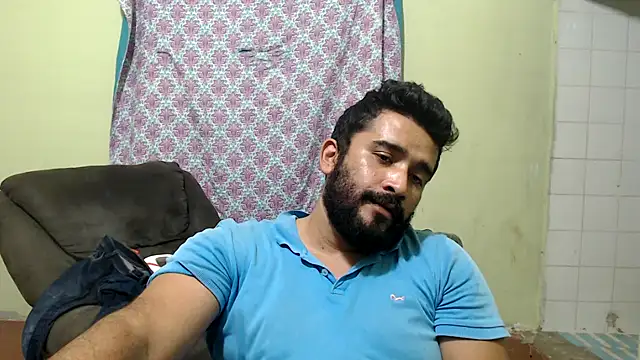 Snapshot of isearchcompany chatting on 02.27.25 isearchcompany online show from 02.27.25