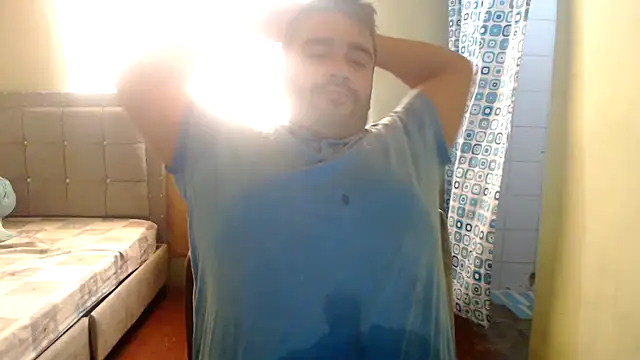 Snapshot of isearchcompany chatting on 03.15.25 isearchcompany online show from 03.15.25