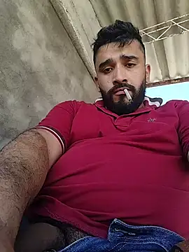 Snapshot of isearchcompany chatting on 10.25.25 isearchcompany online show from 10.25.25