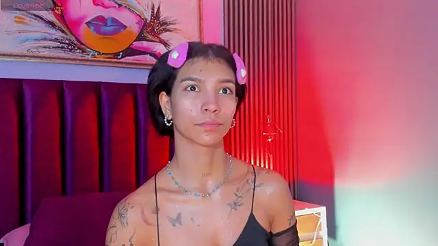 LauraAristizabal online show from 11.30.25