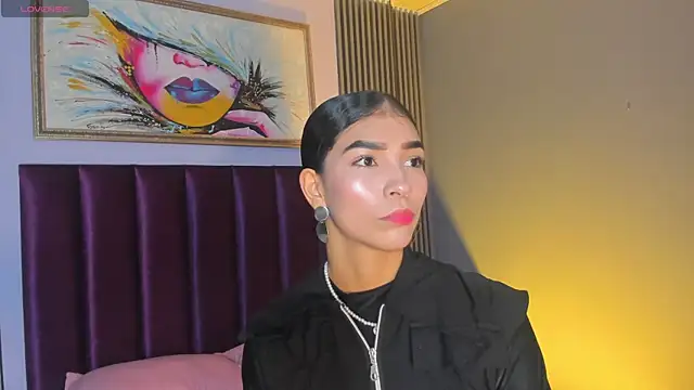 Snapshot of LauraAristizabal chatting on 06.10.26 LauraAristizabal online show from 06.10.26