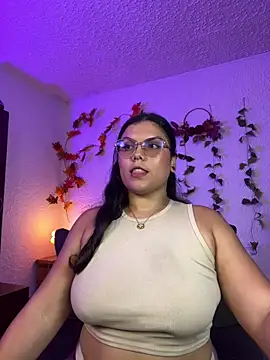 kittylu   online show from 11.15.25