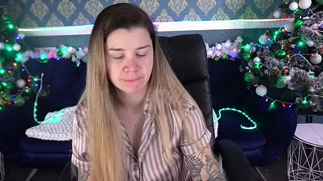 AmellyMilly online show from 12.14.25