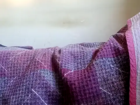 Snapshot of Nirfantasy chatting on 10.04.25 Nirfantasy online show from 10.04.25