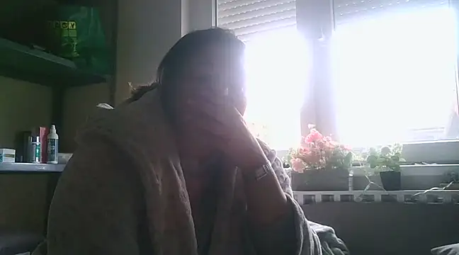 Snapshot of Mileva88 chatting on 01.31.25 Mileva88 online show from 01.31.25