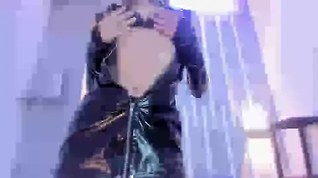 Victoria Badgal  online show from 12.17.24