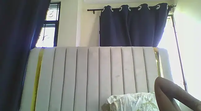 CuteJ online show from 02.13.25