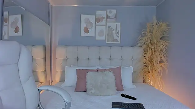 Stefhanyblow online show from 02.07.25