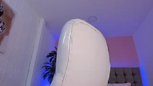 Stefhanyblow online show from 02.08.25