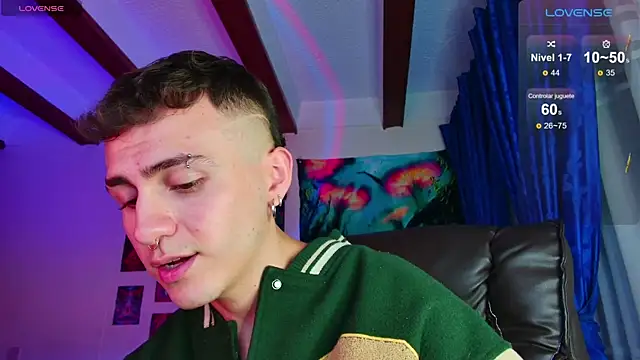 Snapshot of dimitri-bilak chatting on 03.08.25 dimitri-bilak online show from 03.08.25