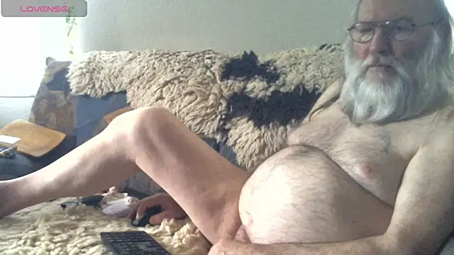 SexySantaC online show from 04.13.26