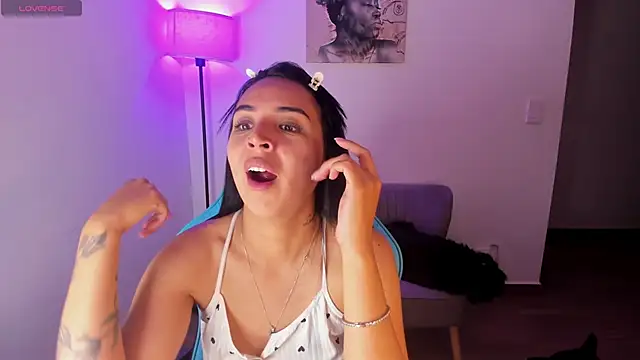 Miss Nicole online show from 04.24.26