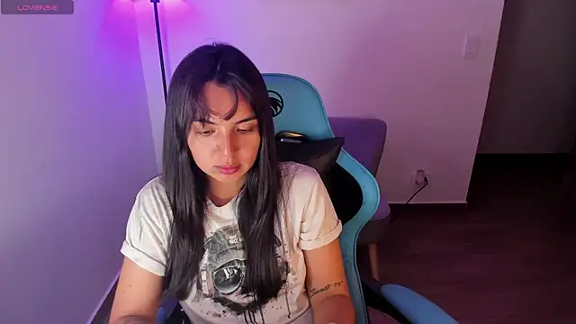 Snapshot of Miss_Nicole chatting on 05.15.26 Miss Nicole online show from 05.15.26